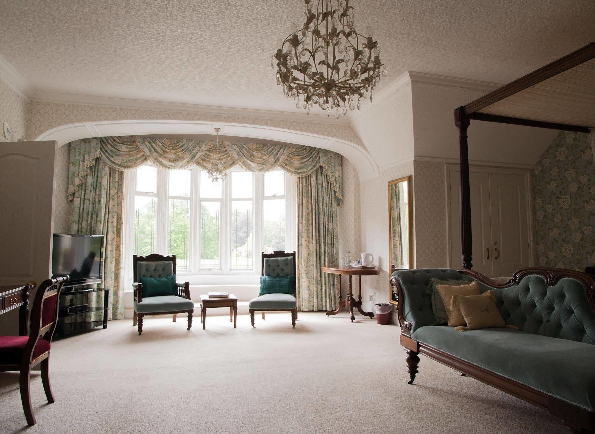 Petwood Hotel Удхол Спа Екстериор снимка